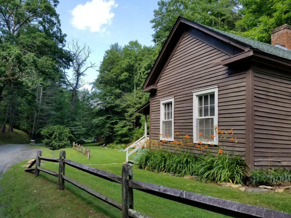 The Cabins At Healing Springs Crumpler Exterior foto